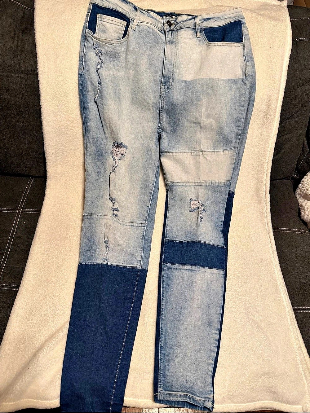 Fashion Nova Color Block Skinny Jeans Waist 18
